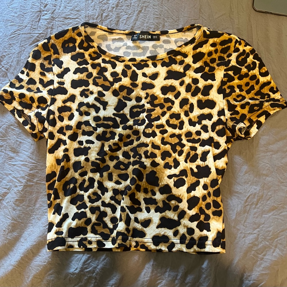 SHEIN Tan and Gold Leopard Print Crop Tee